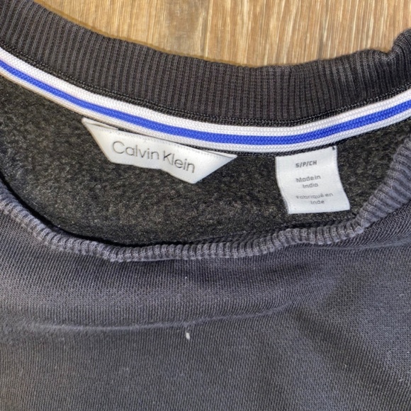 Men’s small Calvin Klein sweatshirt - Picture 4 of 4